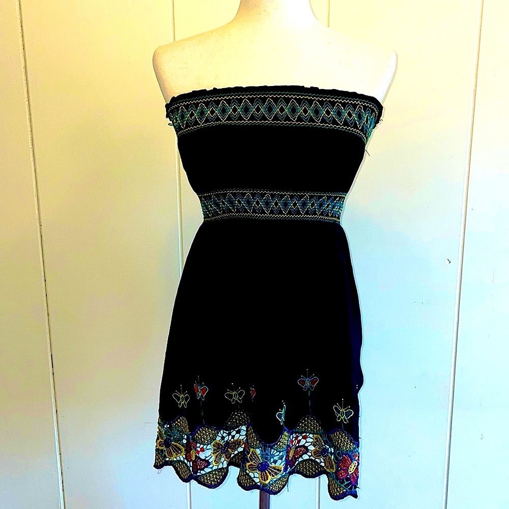 Pura Vida Dress/ Shirt Med Embroidery Butterflies Great Condition Black Stretch